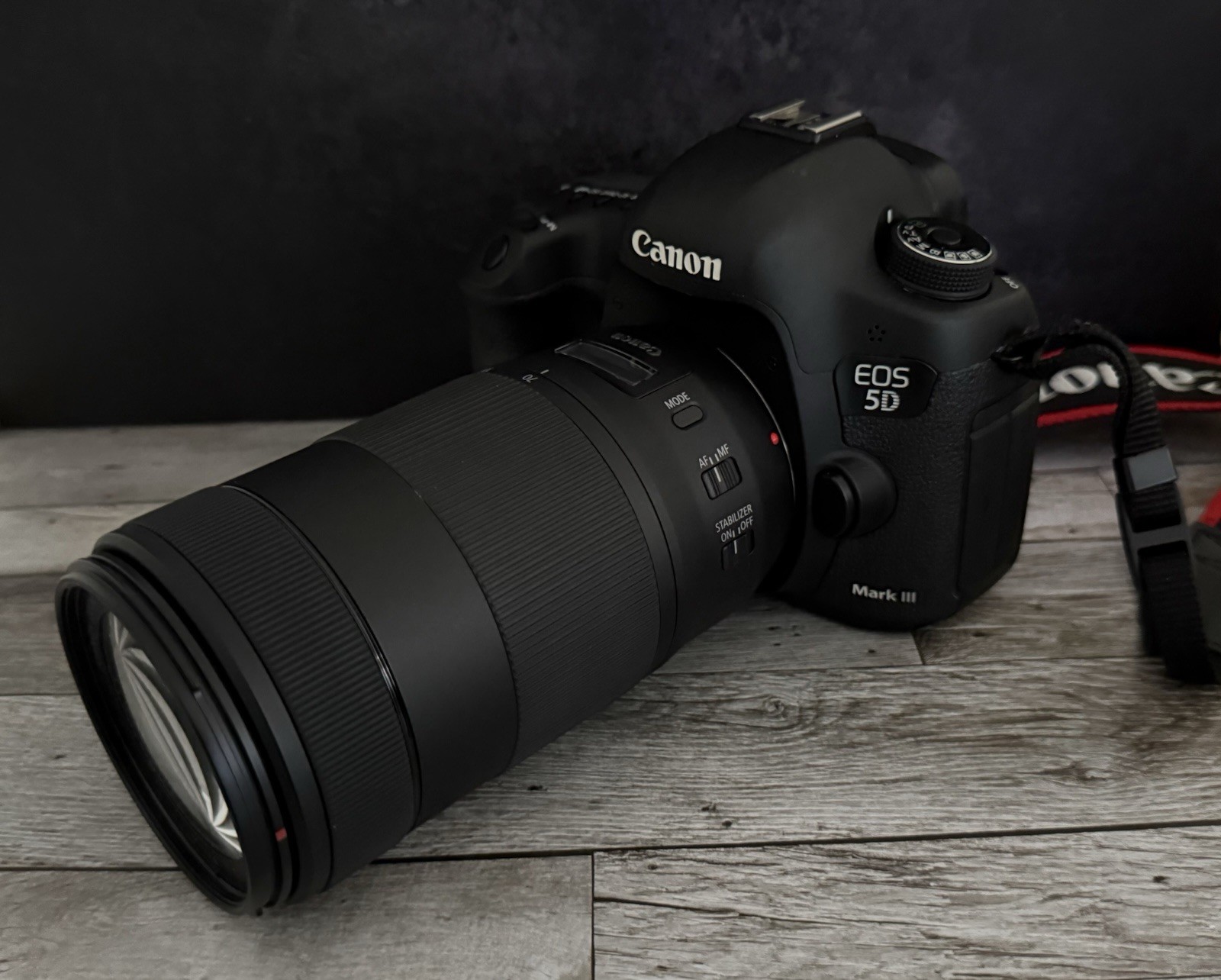 Canon EOS 5D Mark III Camera Bundle w/ Lenses Flash Tripod & Bag
