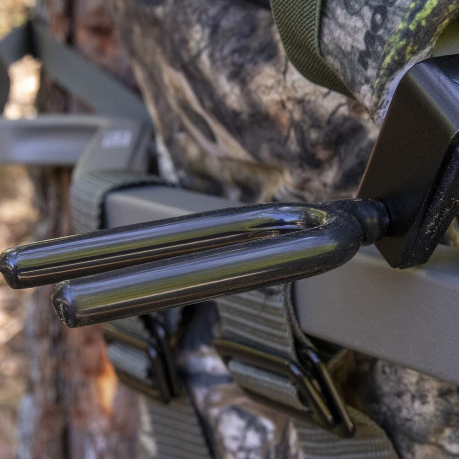 Summit TreestandsShooting Rails and Foot Rests Pack of 1 Black