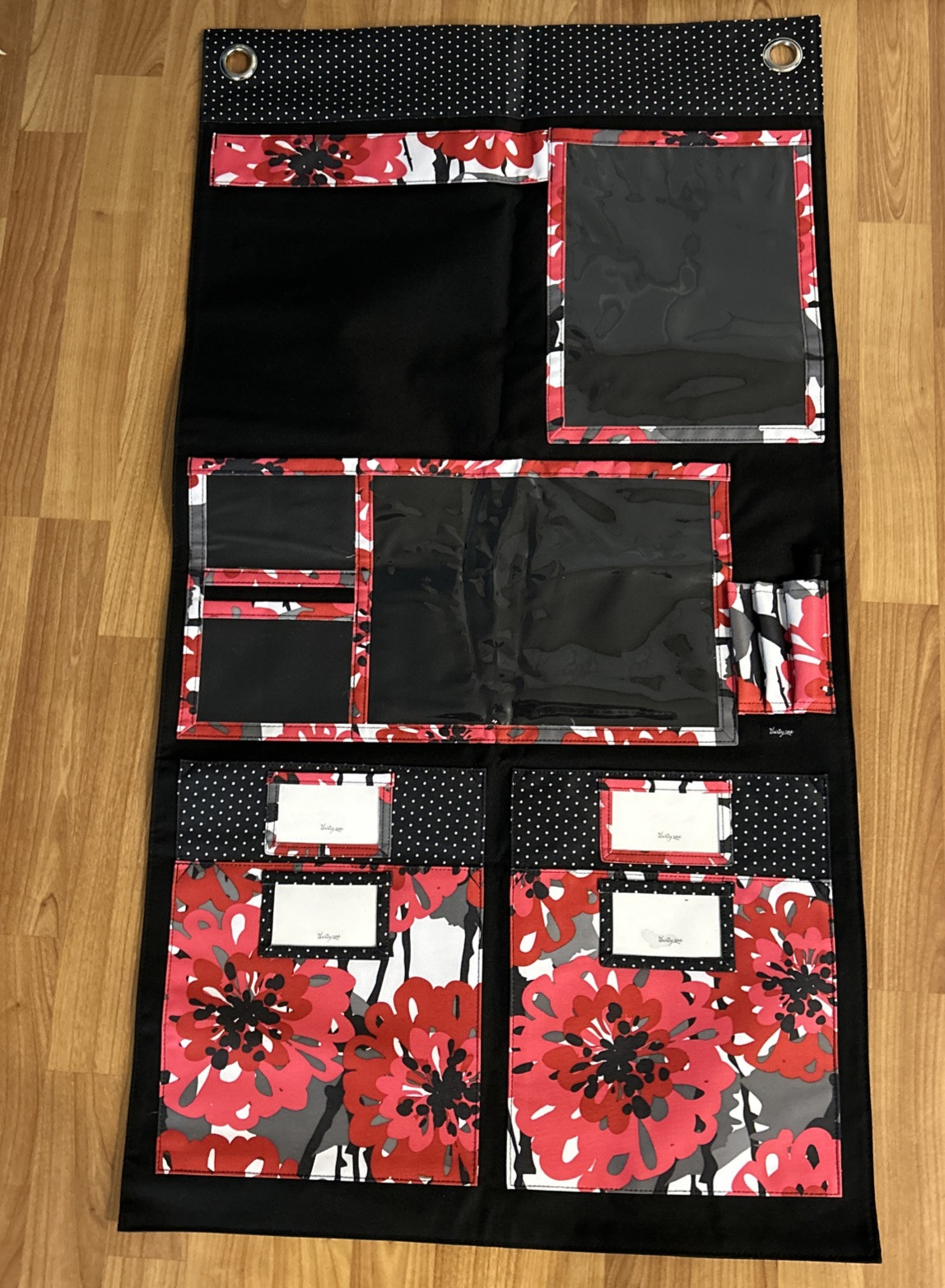 Thirty-One Hang Up Home Command Center Wall Organizer Bold Bloom Print New