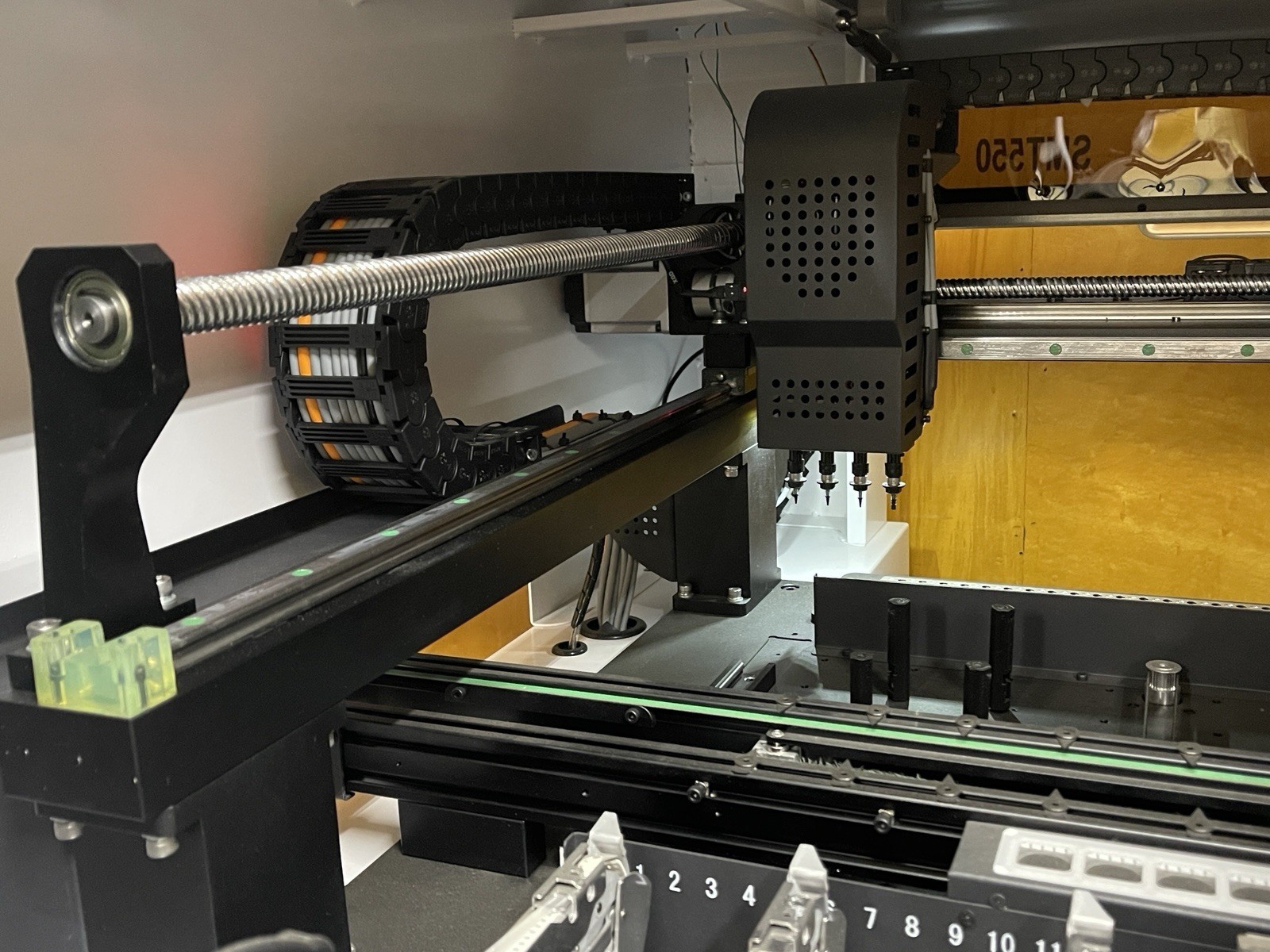 PCB 4-Head Pock And Place Machine