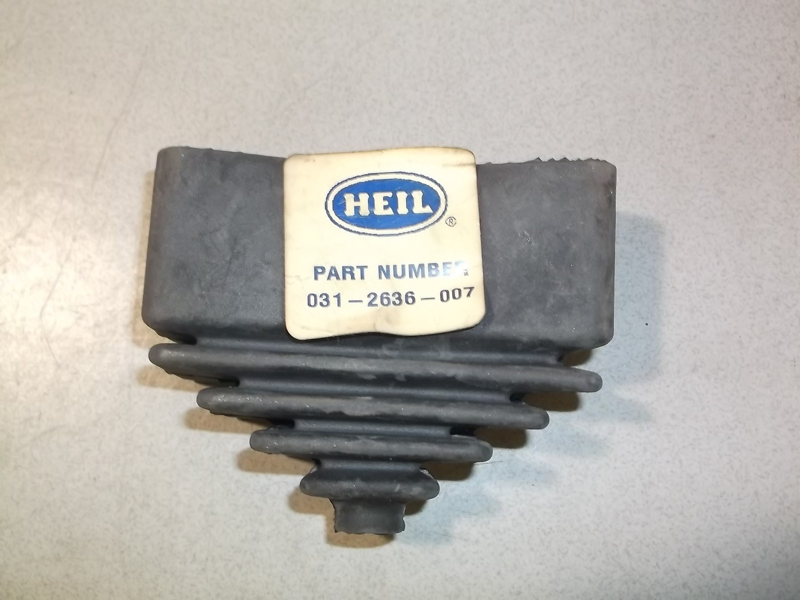 NEW Shifter Boot 031-2636-007, 7mm Bore *FREE SHIPPING*