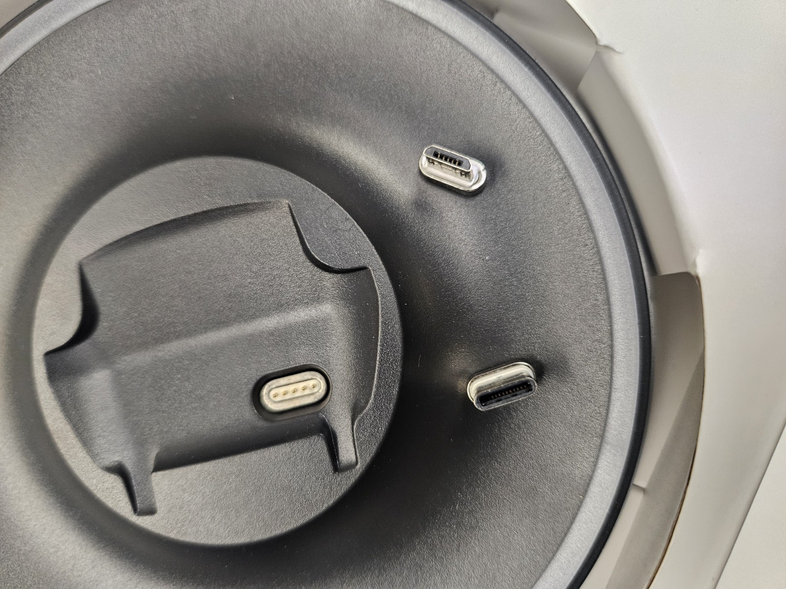 DJI Maviv Charging Base