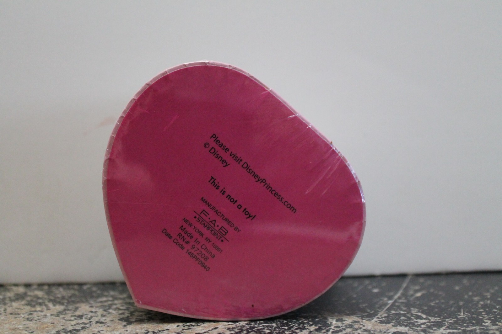 DISNEY PRINCESS heart-shaped box, NEW