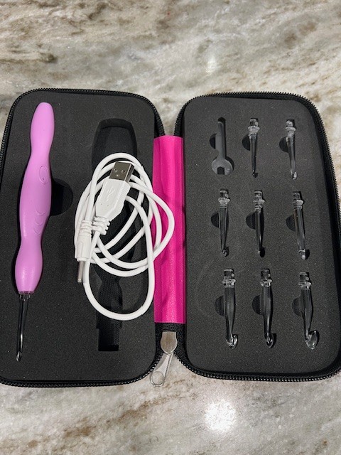 Bewinner LED Light Up Crochet Hooks Set Of 9 with USB Cord