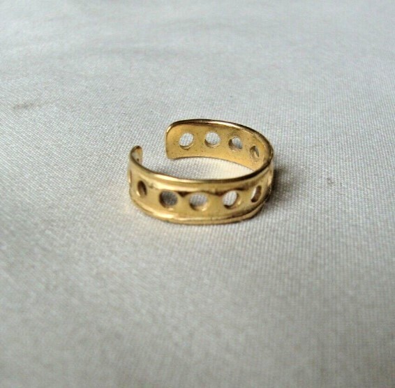 Daily Use 4 Women's ADJUSTABLE EMBOSSED HOLE PATTERN PINKY T0e Ring 925 Silver