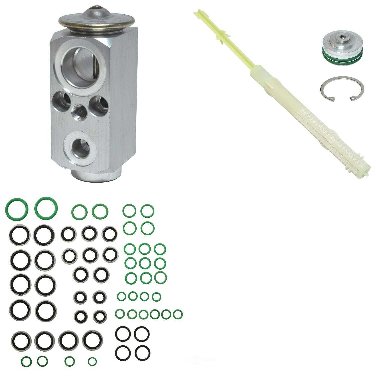 A/C System Repair Kit UAC AK 1572