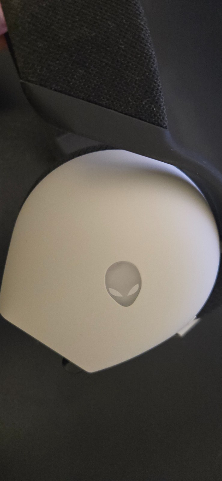 Alienware Wireless Gaming Headset AW725H NO RECEIVER / CABLE