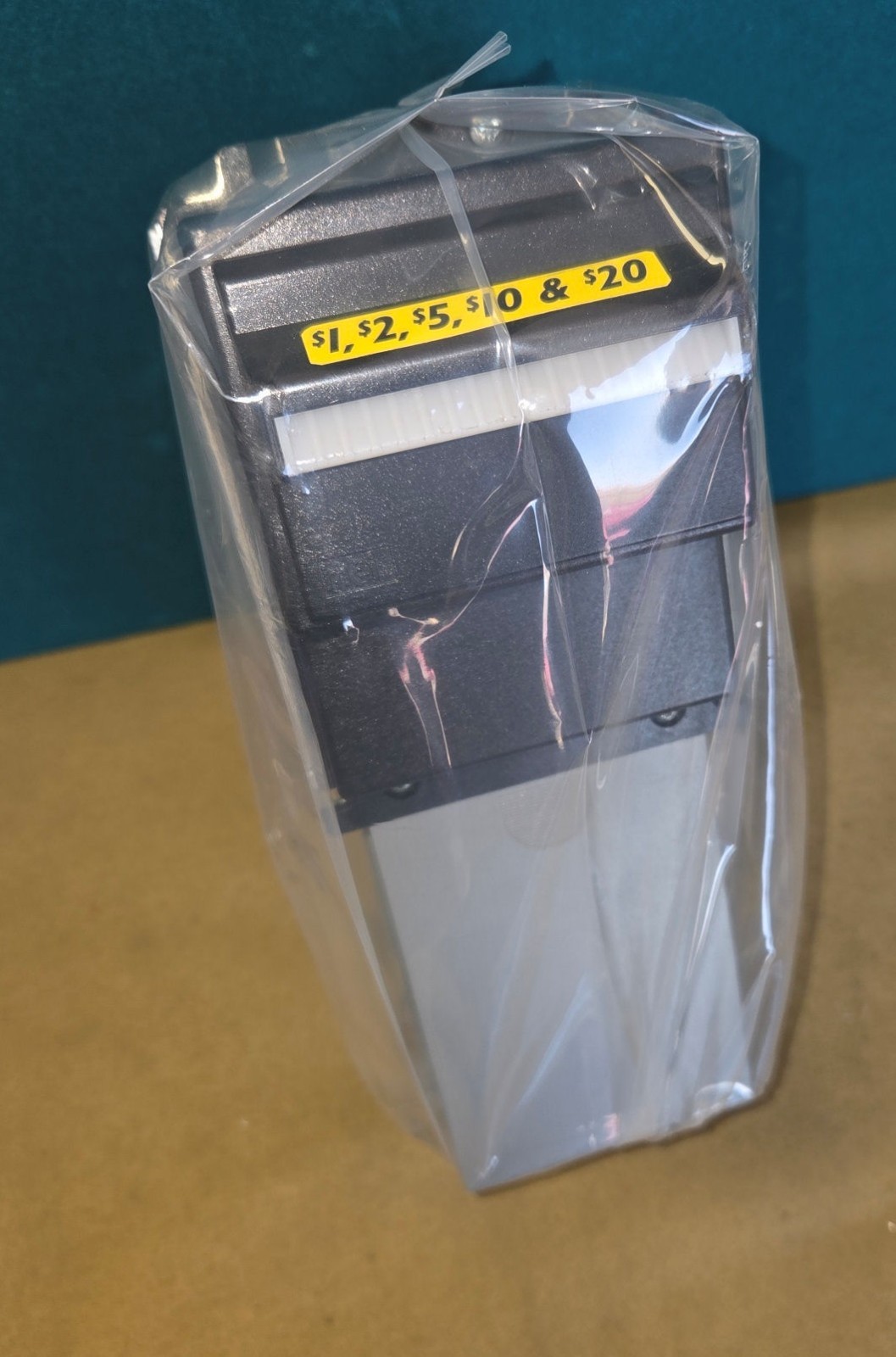 Mars AE2684 arcade game bill acceptor $1. thru $20.  - 12 volt -  Tested Good