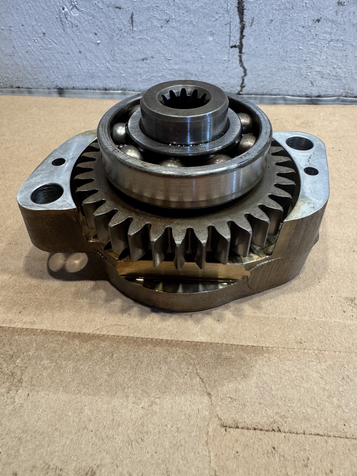 Caterpillar CAT C-10 Diesel Engine Hydraulic Gear Pump Drive 115-9424 241724 OEM