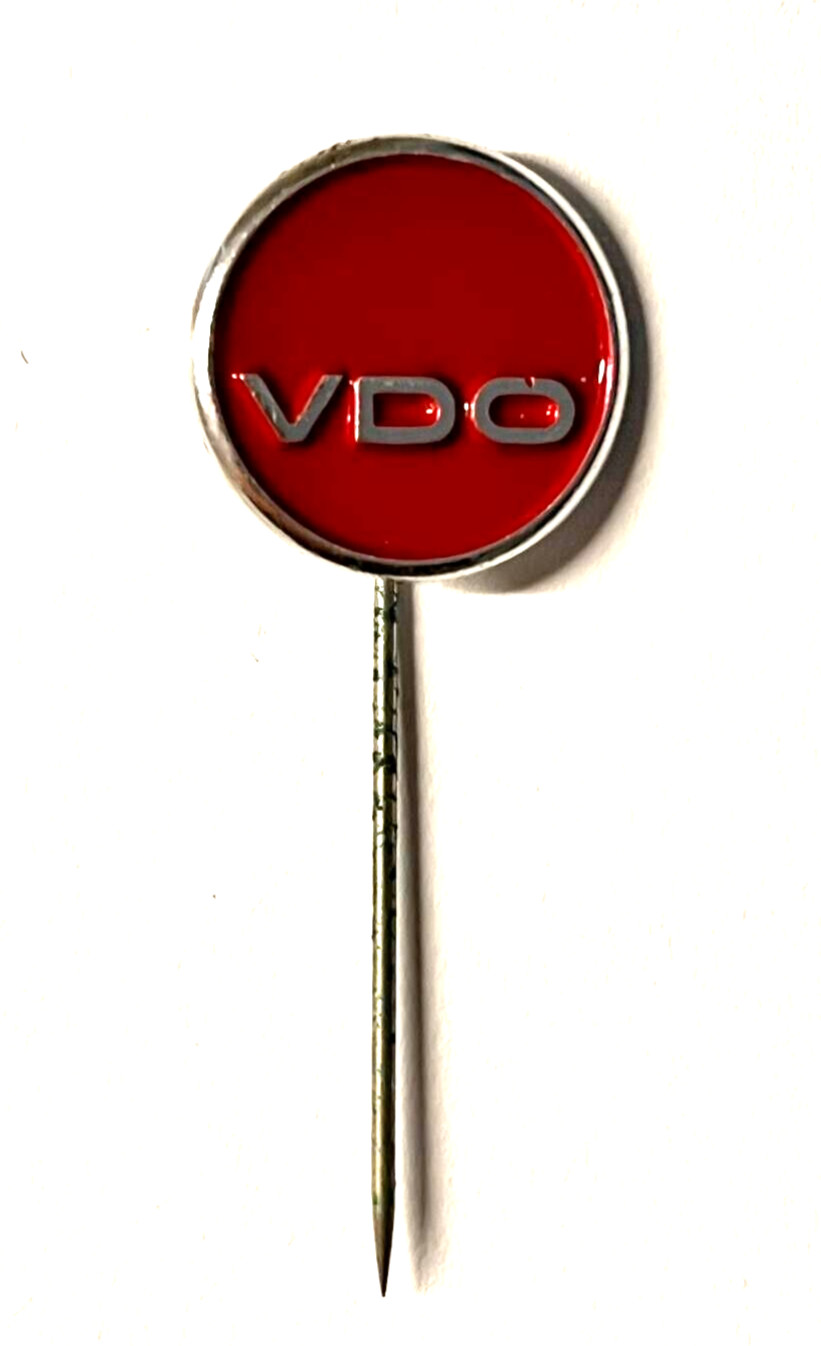 United Deuta-Ota VDO Logo 80s Pin (H29)