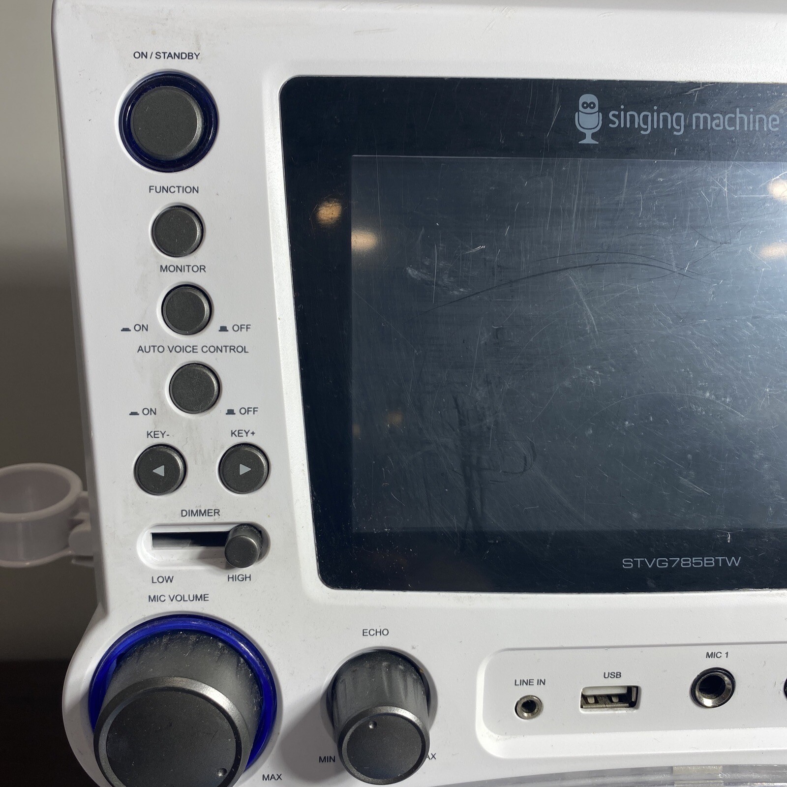 Singing Machine Classic Series STVG785BTW White Bluetooth Karaoke System Tested!