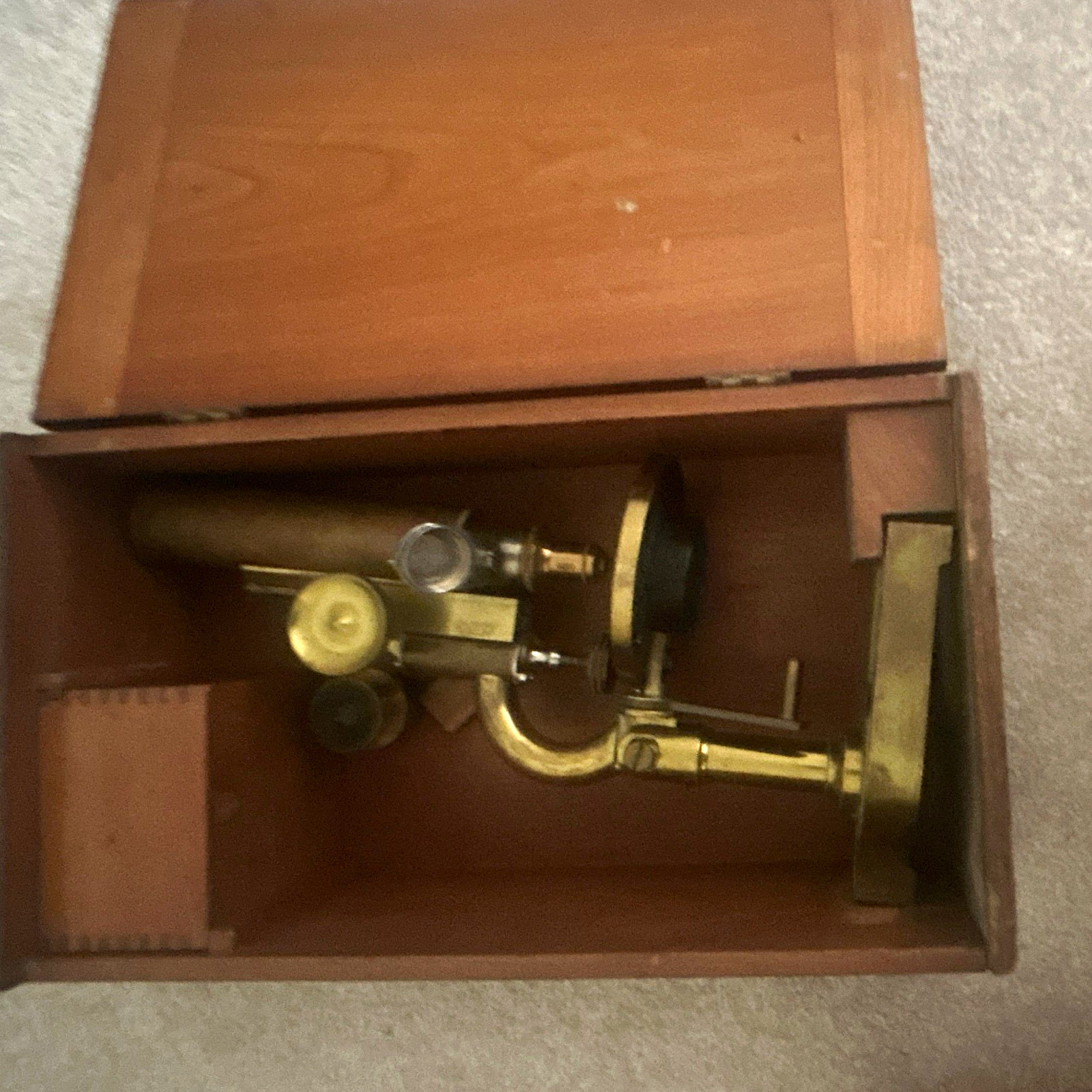 Antique Brass Microscope w/ Wooden Case & Accessories Eyepieces/Parts Antique