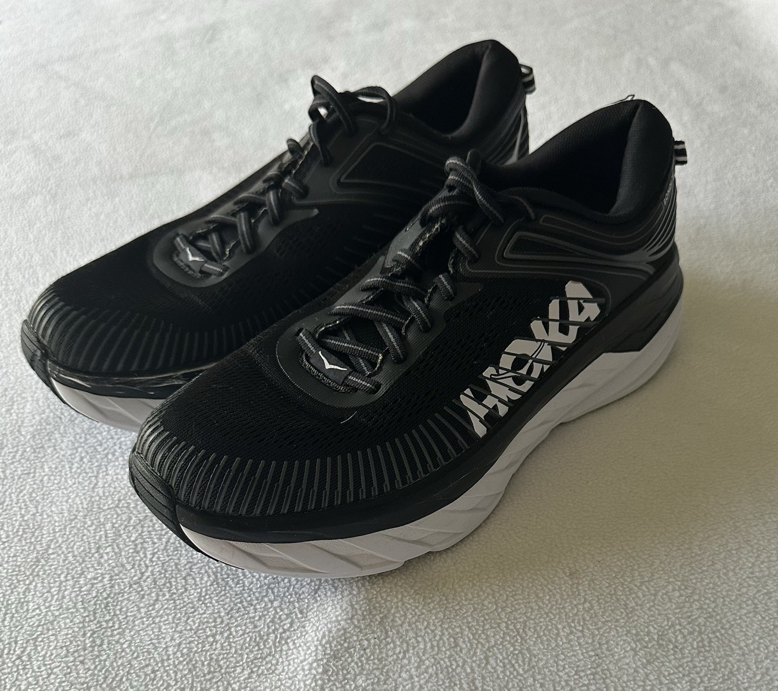 Hoka One One Bondi 7 Shoes Women’s 10.5 Black/White Running Sneaker 1110519