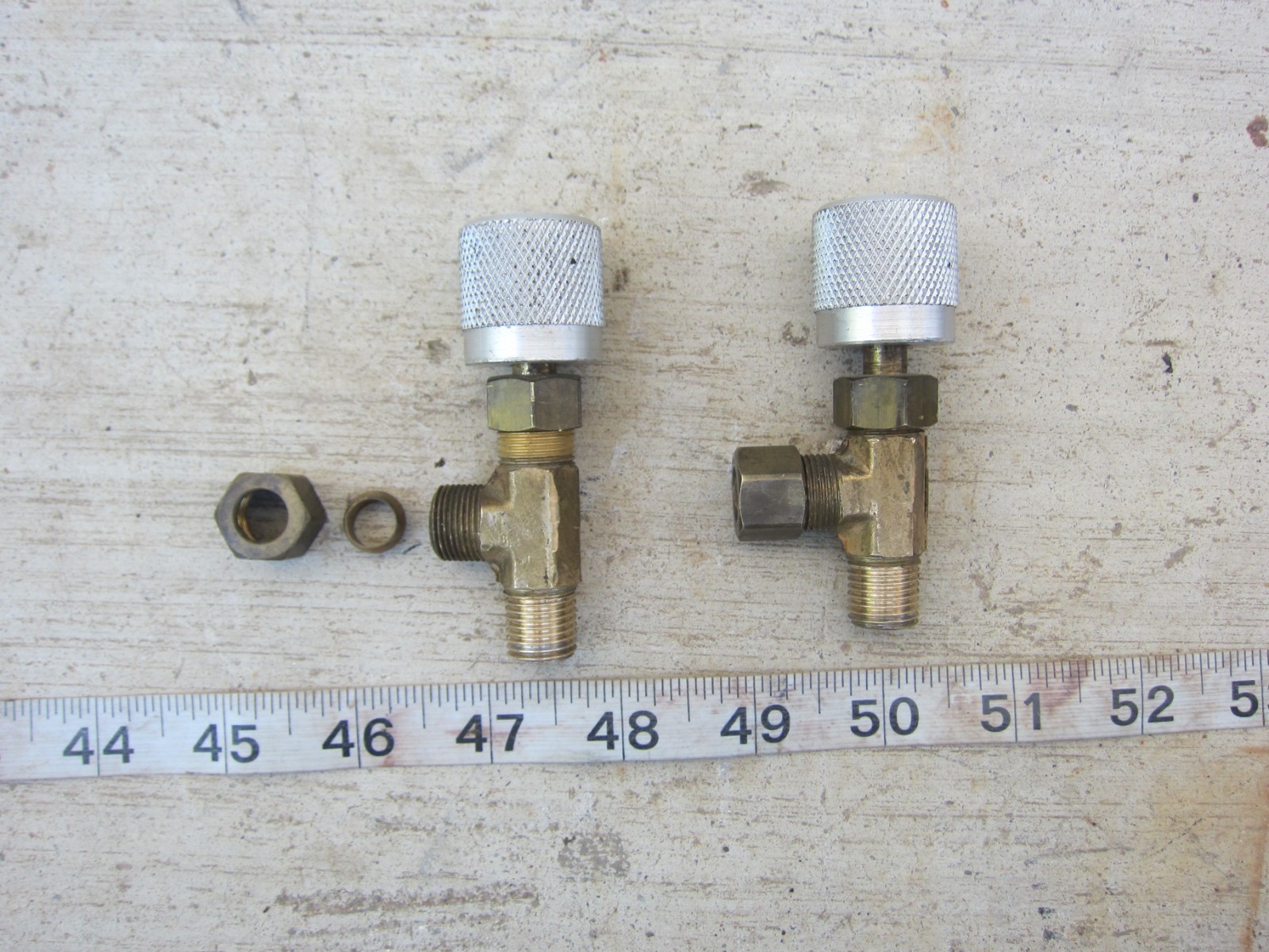 Baum Folder ¼" NPT Vacuum Valve w handle, Used