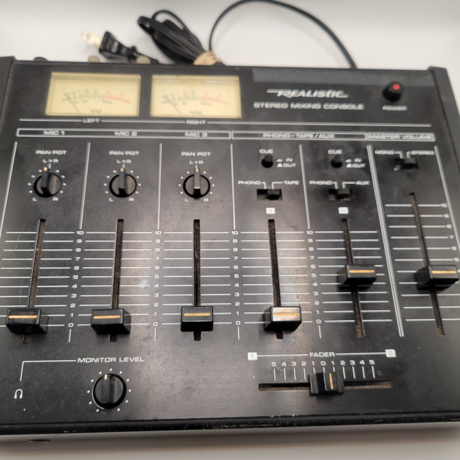 Vintage Realistic 32-1200 Stereo Mixing Console Radio Shack 5-Ch VU Meters