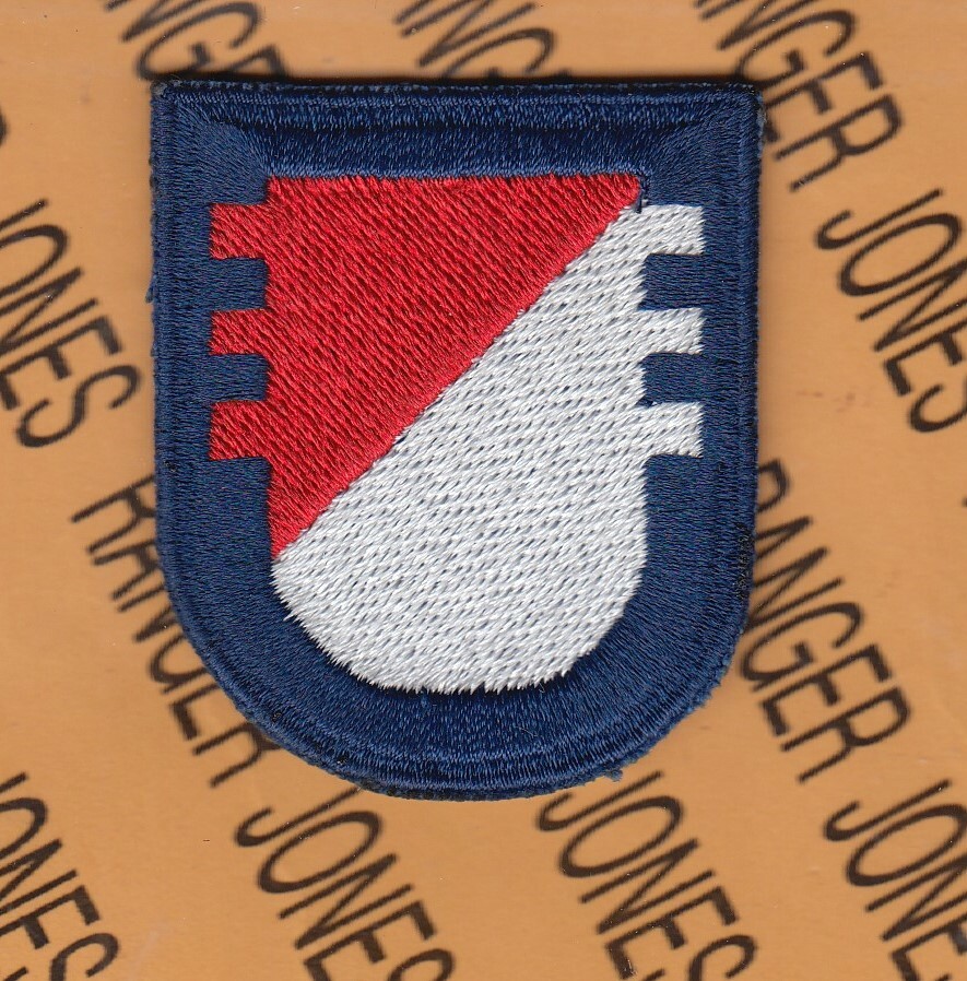3rd Sq 73rd Cavalry Regt 82nd Airborne Division beret flash patch c/e