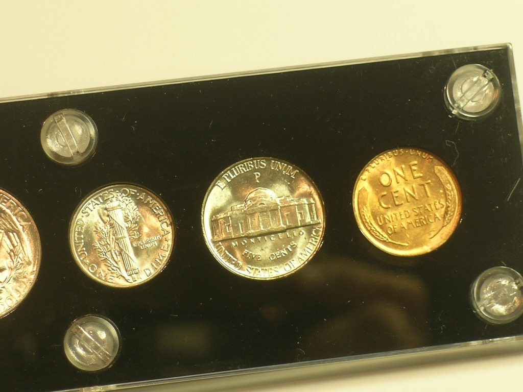 1944 Brilliant Uncirculated Coin Year Set - Capital Holder