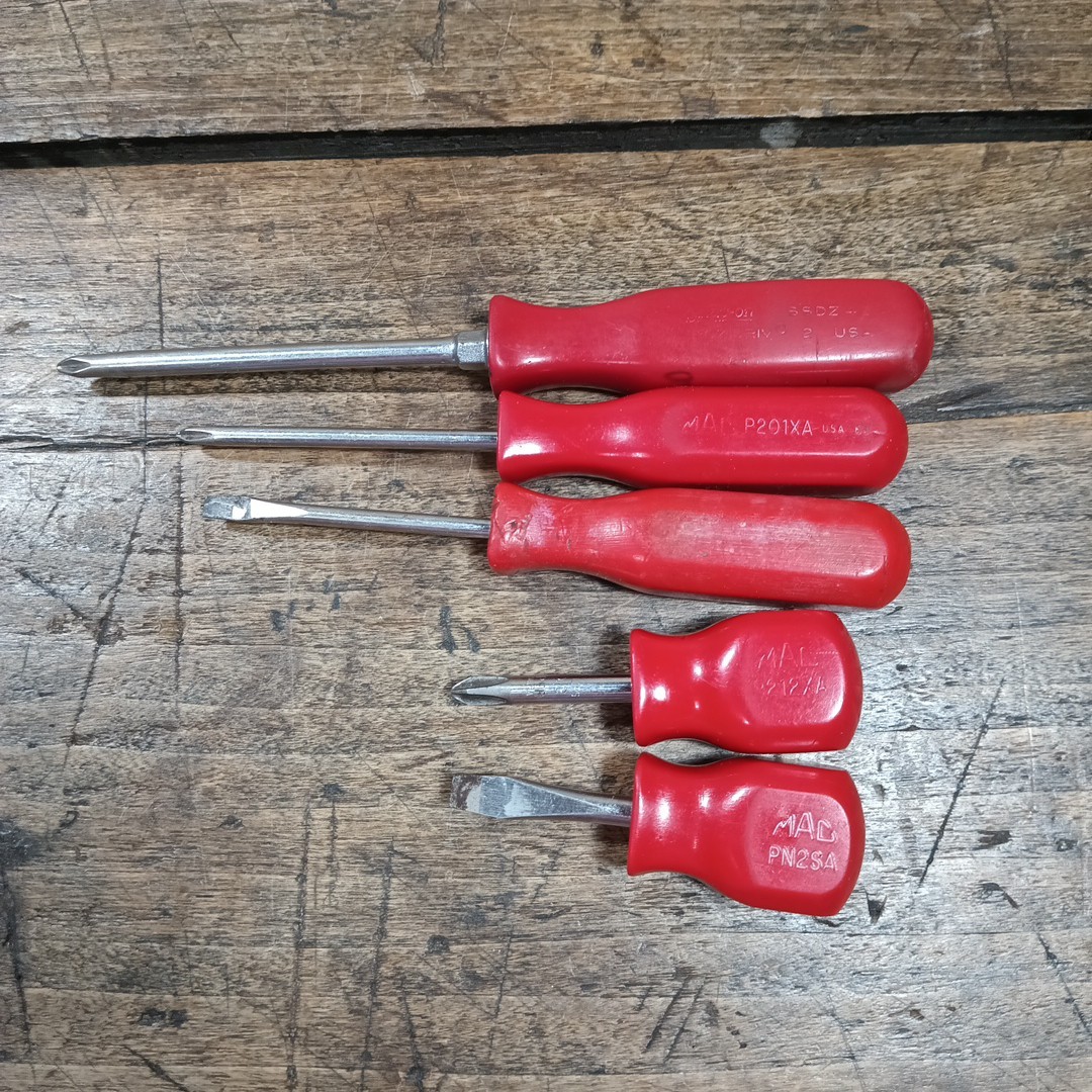Mac Tools Snap On Screwdrivers LOT SSDZ42 PHR3AR P201XA P212XA PN2SA Red Handles