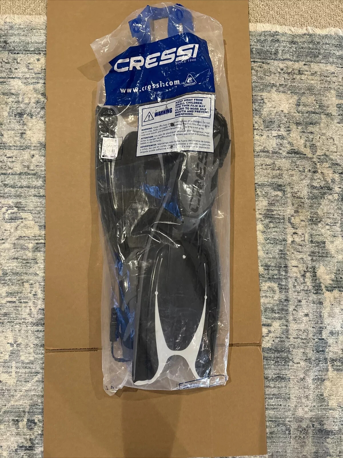 Cressi Adult Powerful S/M | US Man 6/8 | Lady 7/9 | EU 38/41, Black/Silver NEW
