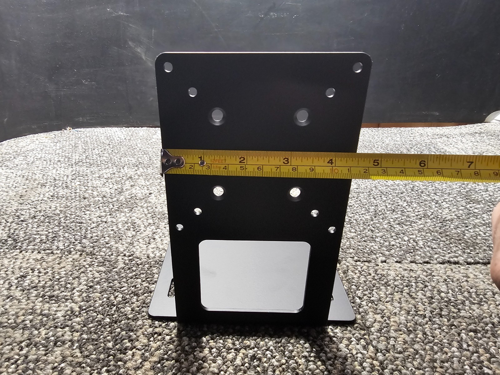 Vesa Plate/Peripheral Tray Combo Assembly 62584-104, Black