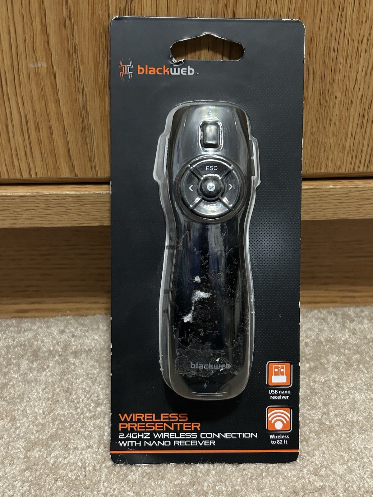 Blackweb Wireless Presenter Pointer 2.4GHz USB Receiver 8 Buttons BWA18H0013
