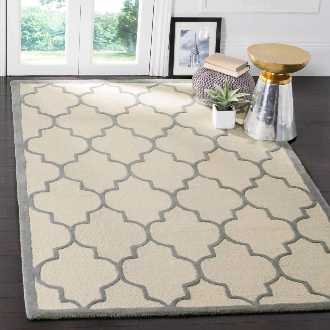 Safavieh Cambridge IVORY / SILVER Wool Area Rug 5' X 8' - CAM134Y-5