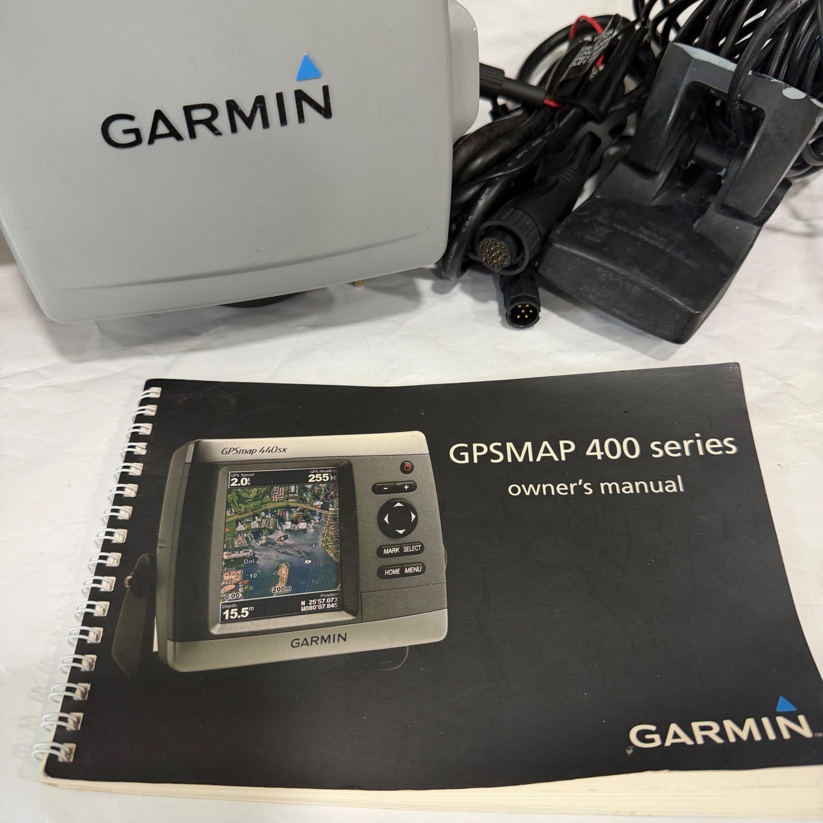 Garmin GPSmap 440s Chartplotter Marine GPS Gray Fishfinder Transducer Bundle