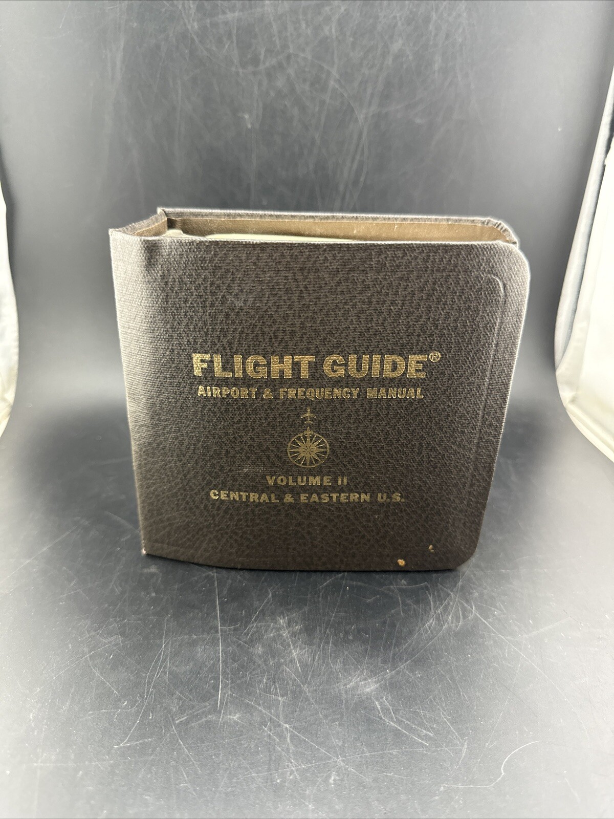 1986 Flight Guide Airport & Frequency Manual Volume II Central & Eastern States