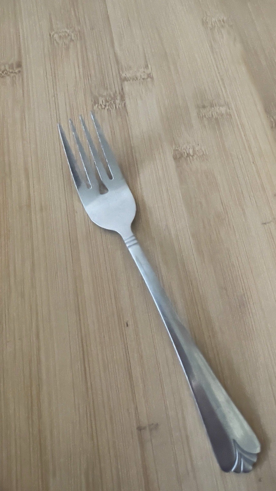 Stanley Roberts COUNTRY SHELL? Stainless Glossy Plume Tip SALAD FORK  7.25"