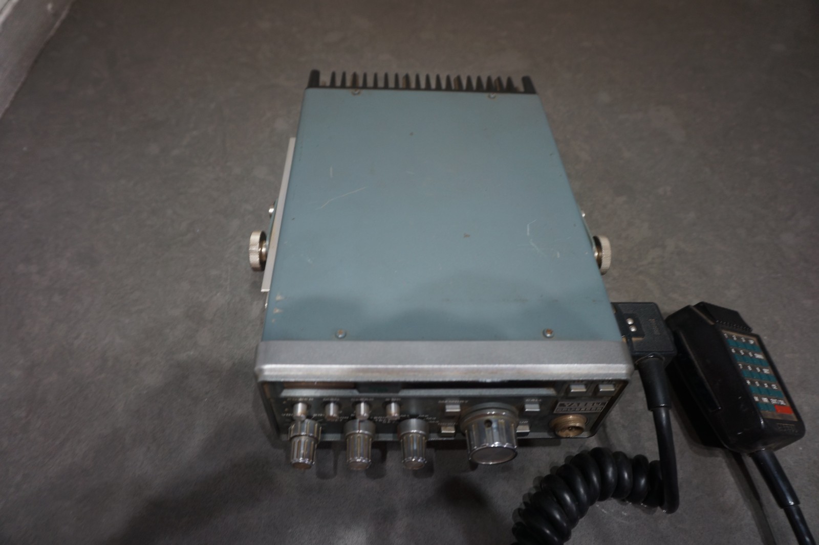 Vintage Yaesu CPU-2500R 2 Meter FM Transceiver