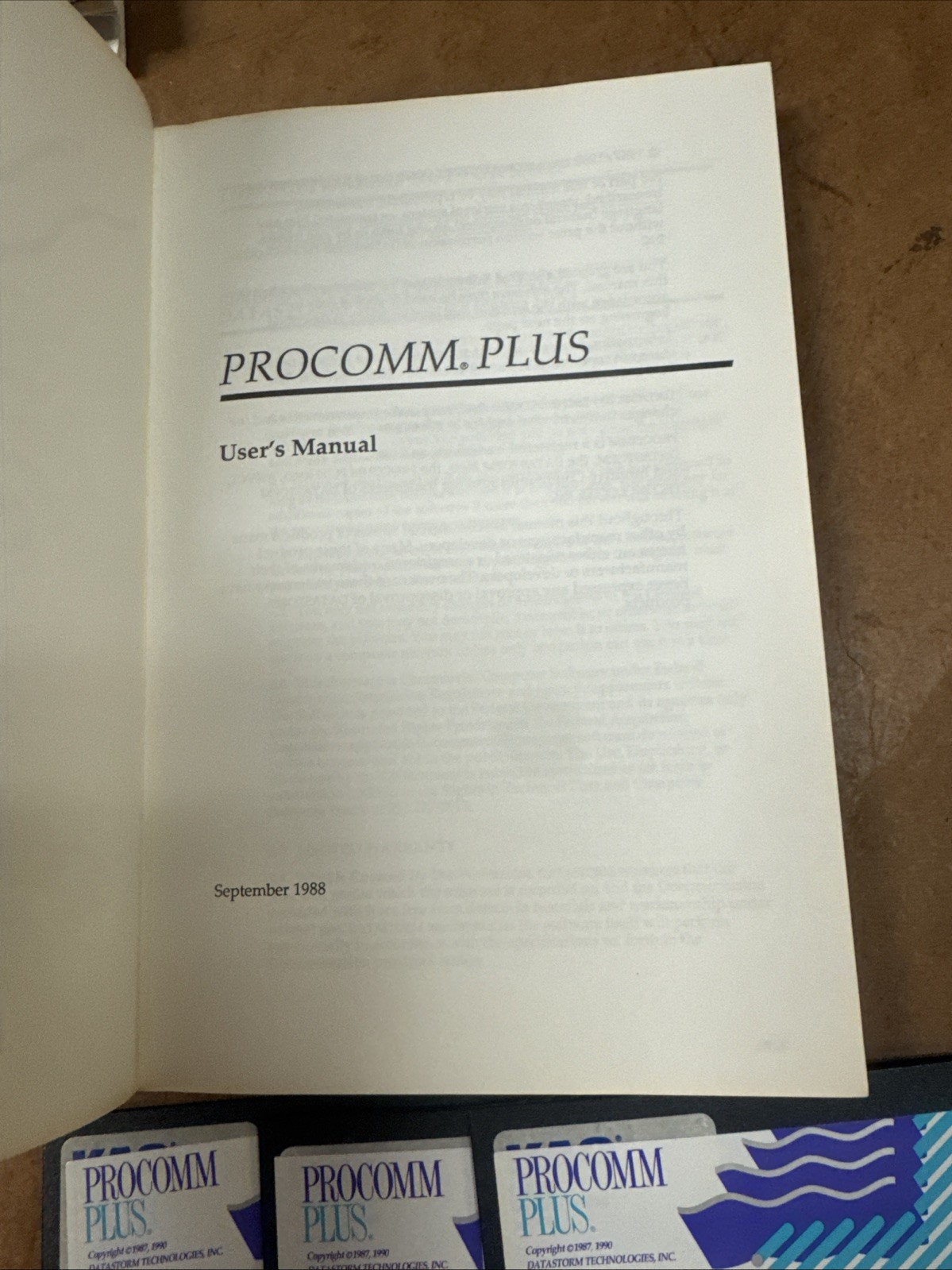 Procomm Plus Intuitive Communications Data Storm Classic, Complete
