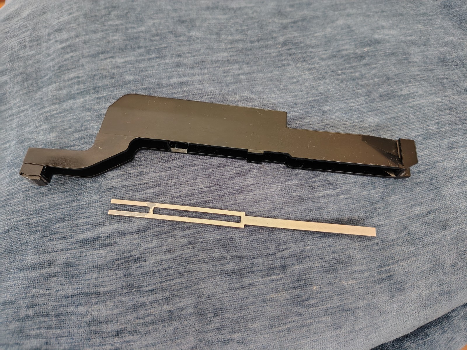 Yamaha "Black" key for Motif 8, ES8, XS8, XF8, Montage 8, all S90, S70XS, others