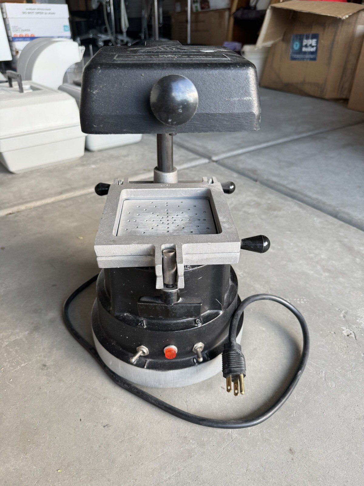 T&S Dental & Plastics Co Vacuum Forming Machine - Model M99 02071