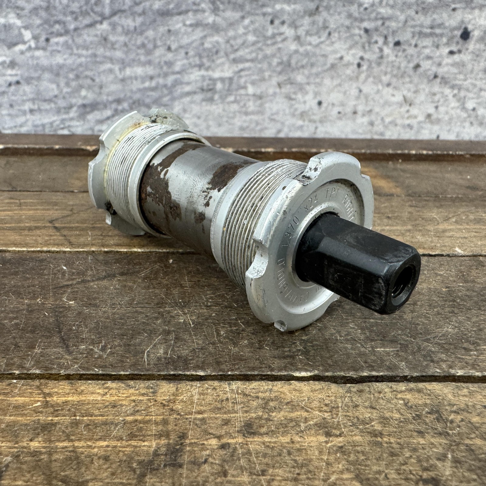 Vintage Campagnolo Bottom Bracket 68mm 116mm 1.37x24 BSA ISO English Silver