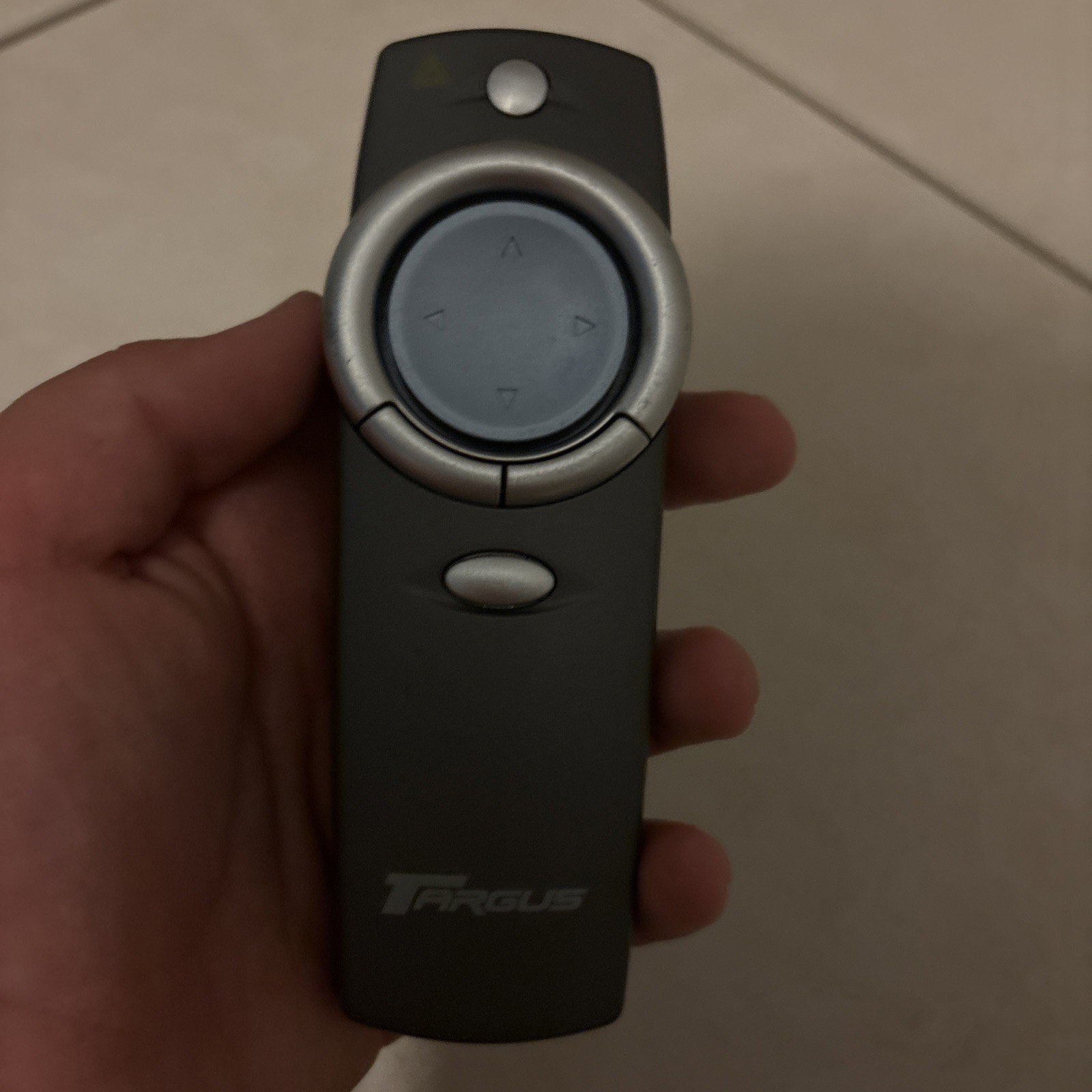 Targus PAUM30 Notebook Wireless Presenter Remote Control w/ Laser Pointer Gray