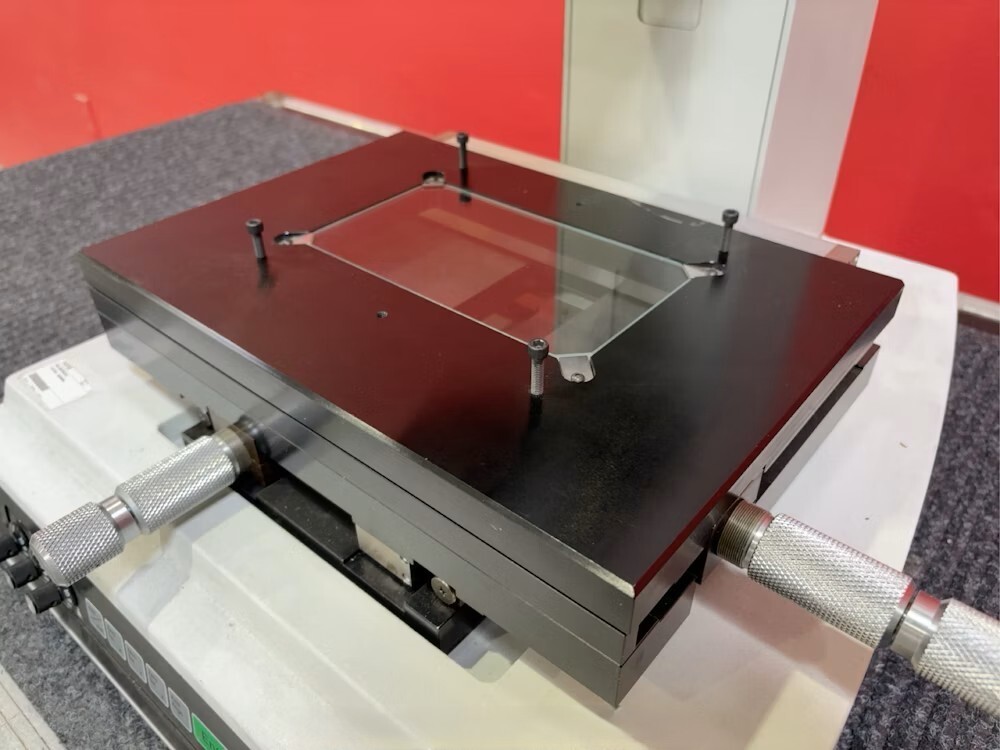 RAM/OGP QVI Starlite-150 3 - Axis Semi-Automatic Video Measurement System CMM