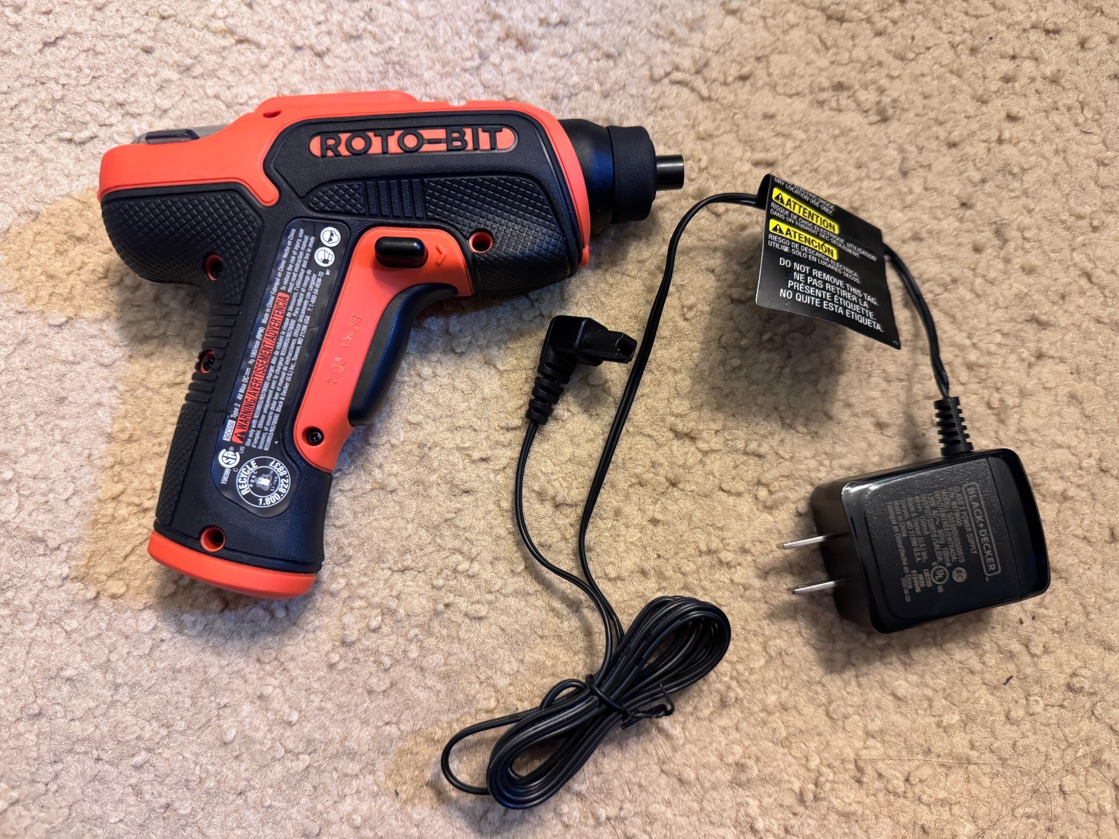Black & Decker Roto-Bit BDCS50 w/ Charger and Bits Used Once
