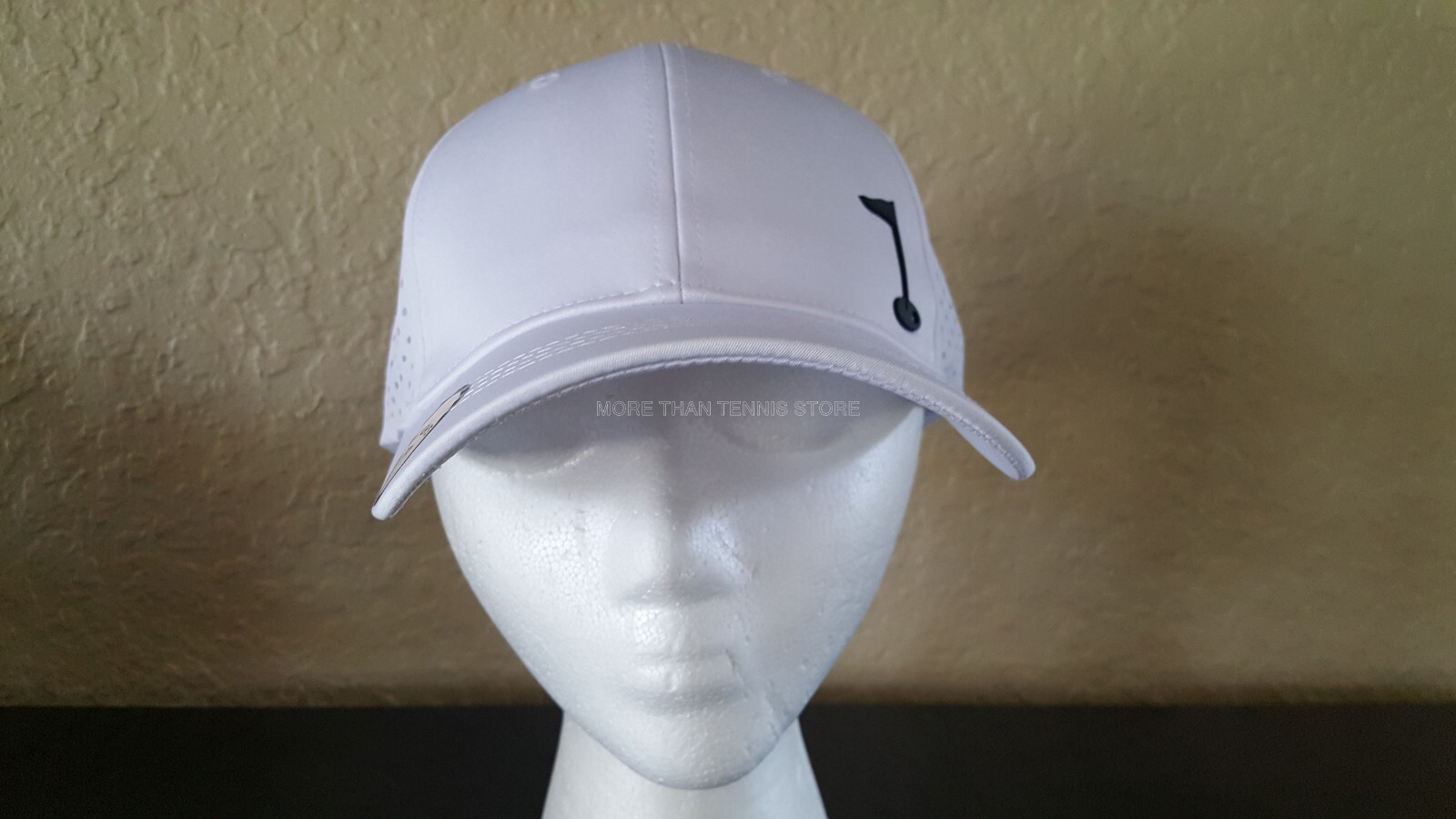 Tommy Bahama UNISEX Golf Hat Snapback Golf Blue Flag Hat White.