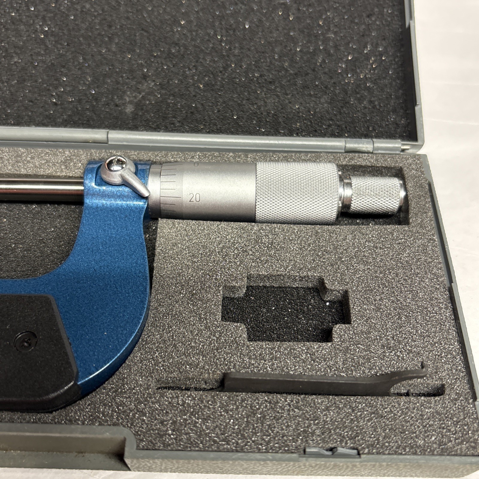 NULINE PRECISION 15° POINT MICROMETER 0-1" RANGE .001" GRADS W/case & Wrench