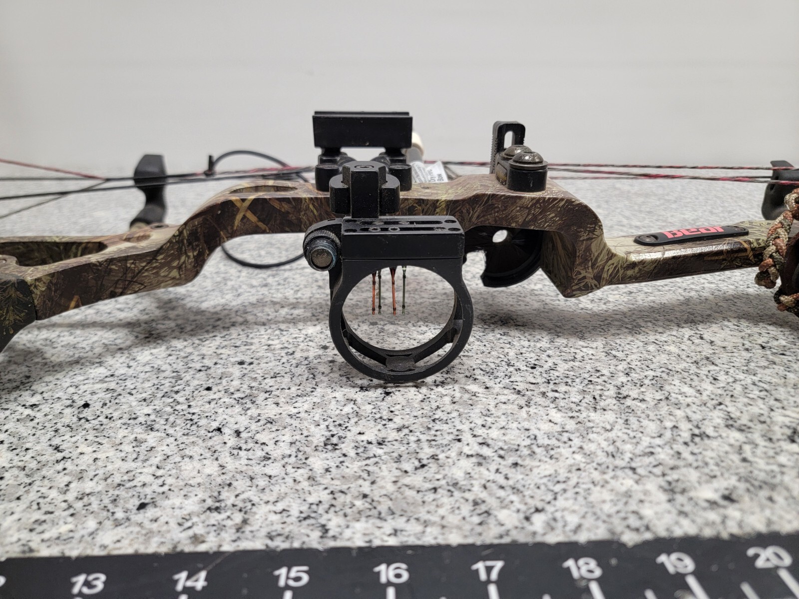 Bear Archery Siren Compound Bow a-x