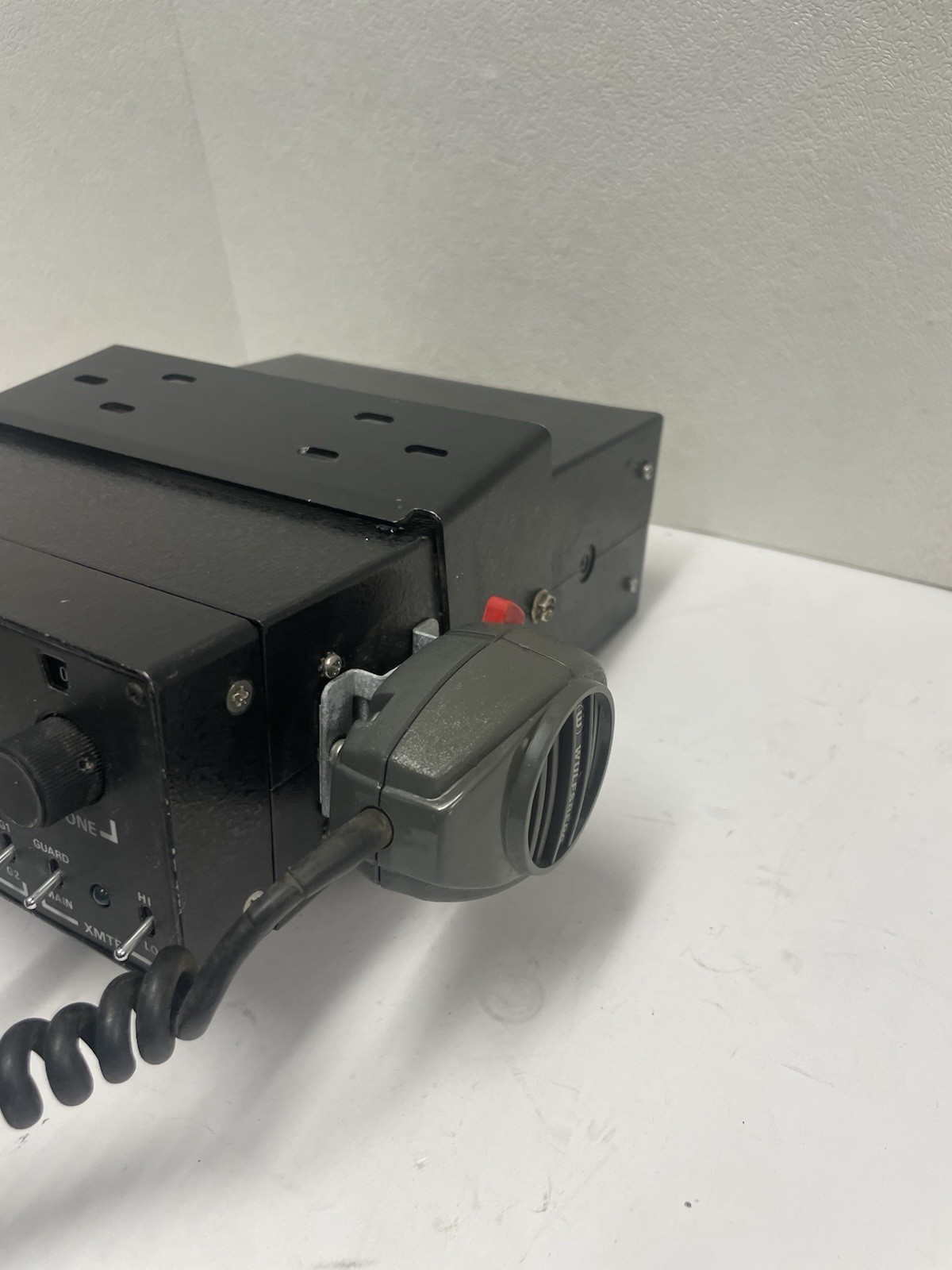 Wulfsberg Electronics C-100 Control Unit Transceiver Radio With Microphone