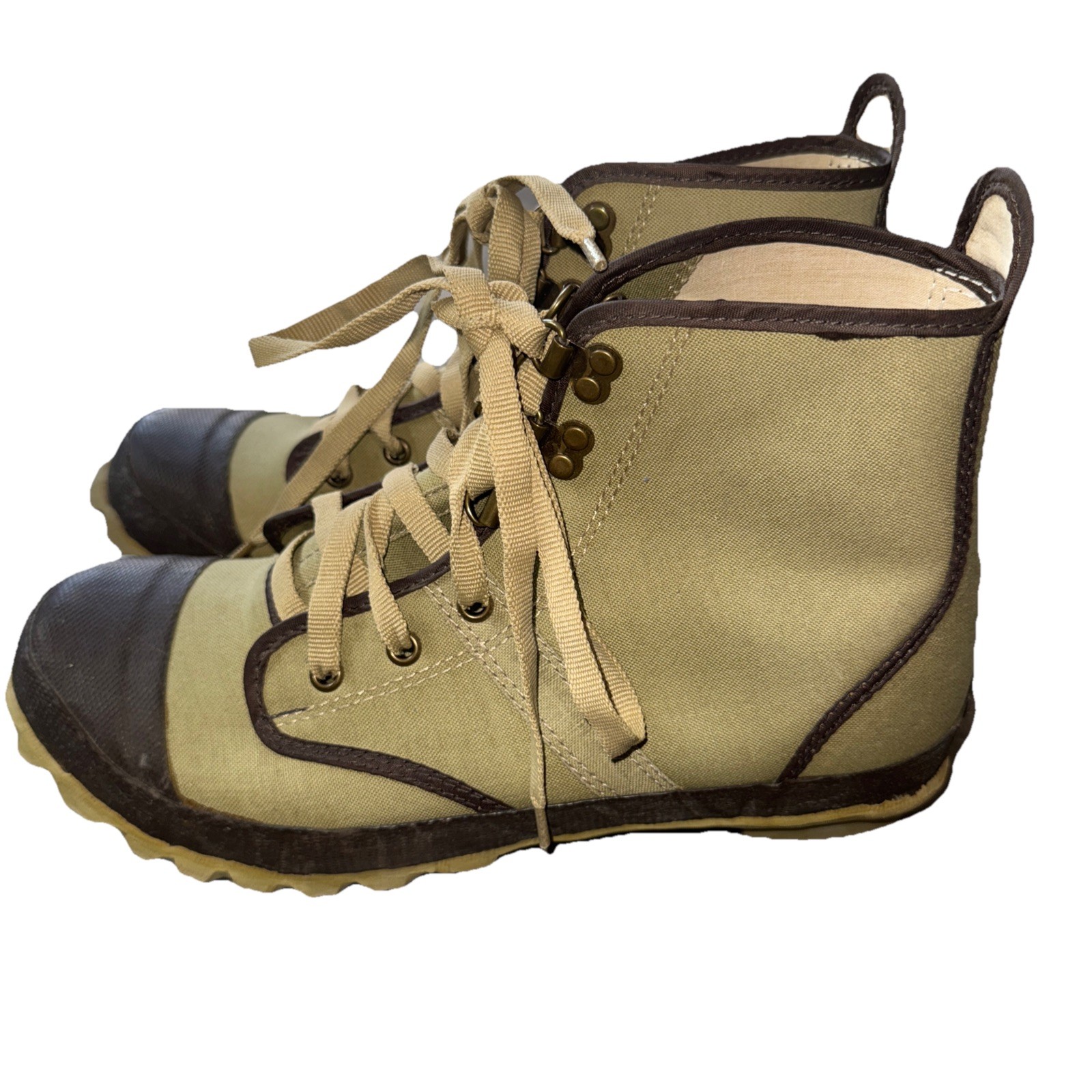Hodgman Lakestream Wading Shoes Casters Men’s Size 9 Fly Fishing Steel Shank Tan
