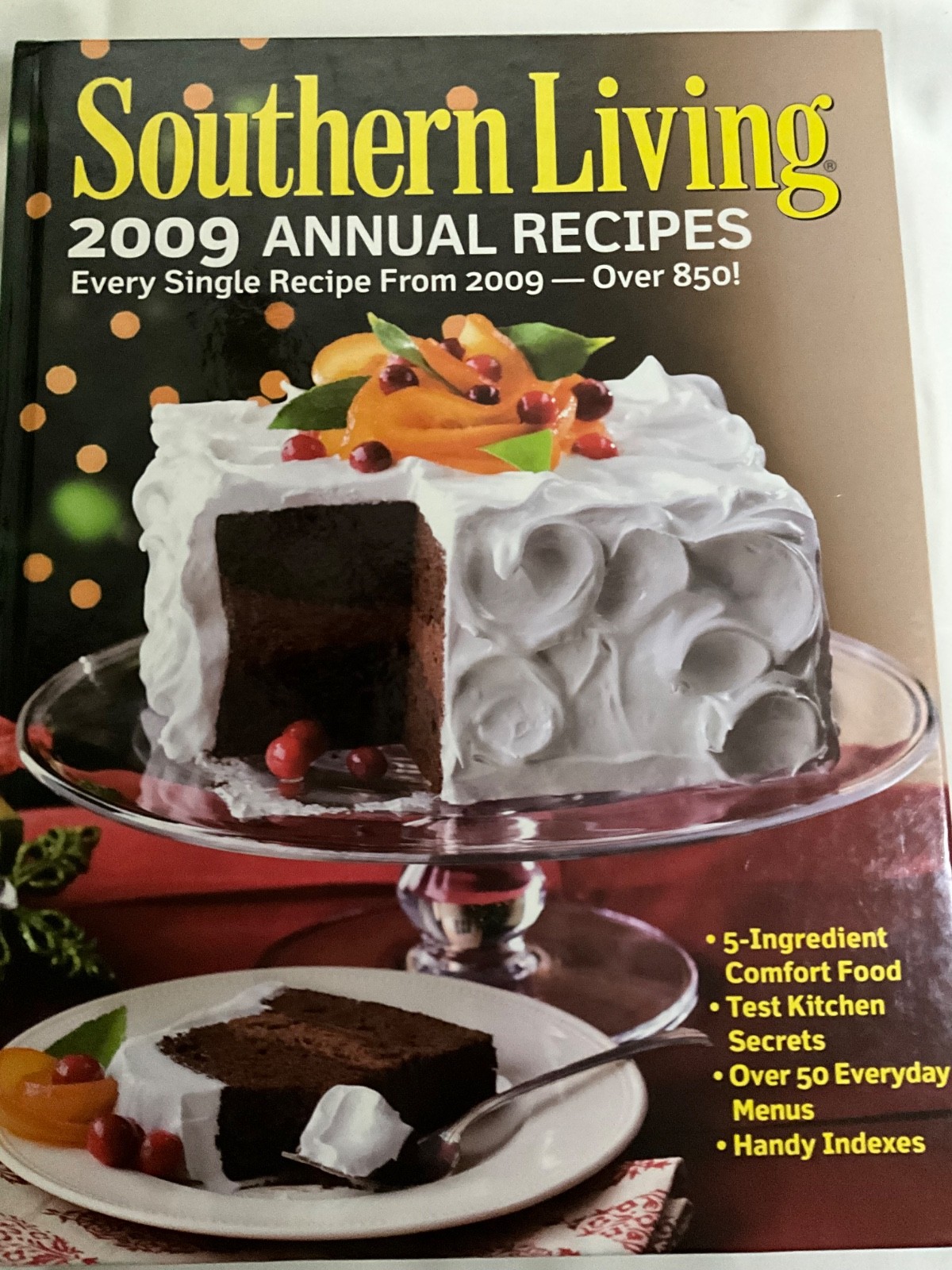 2009 Southern Living cookbook Mint condition