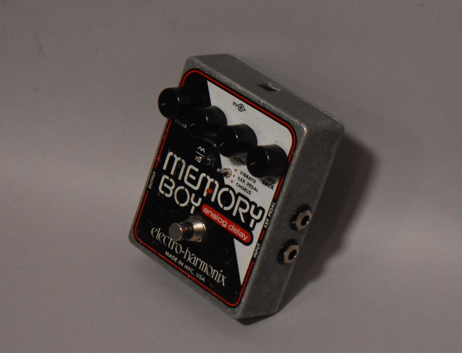 Electro-Harmonix Memory Boy Analog Delay Effect Pedal