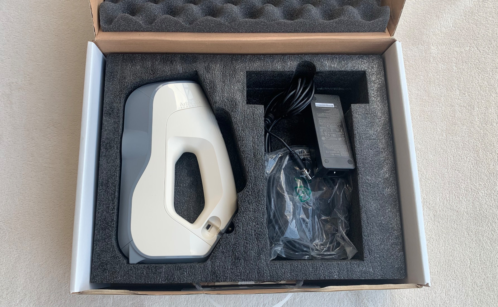 Artec EVA-M 3D Handheld Scanner in original box