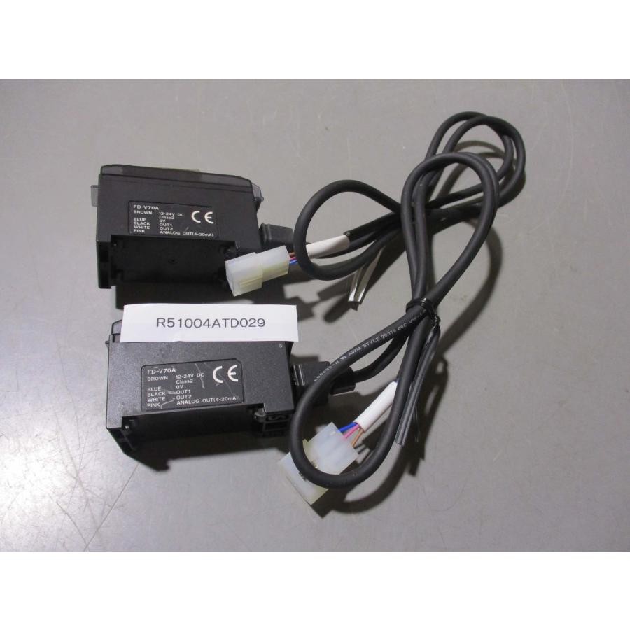 Keyence FD-V70A Digital Flow Sensor Amplifier Unit DIN Rail Mount Japan 2 Pack