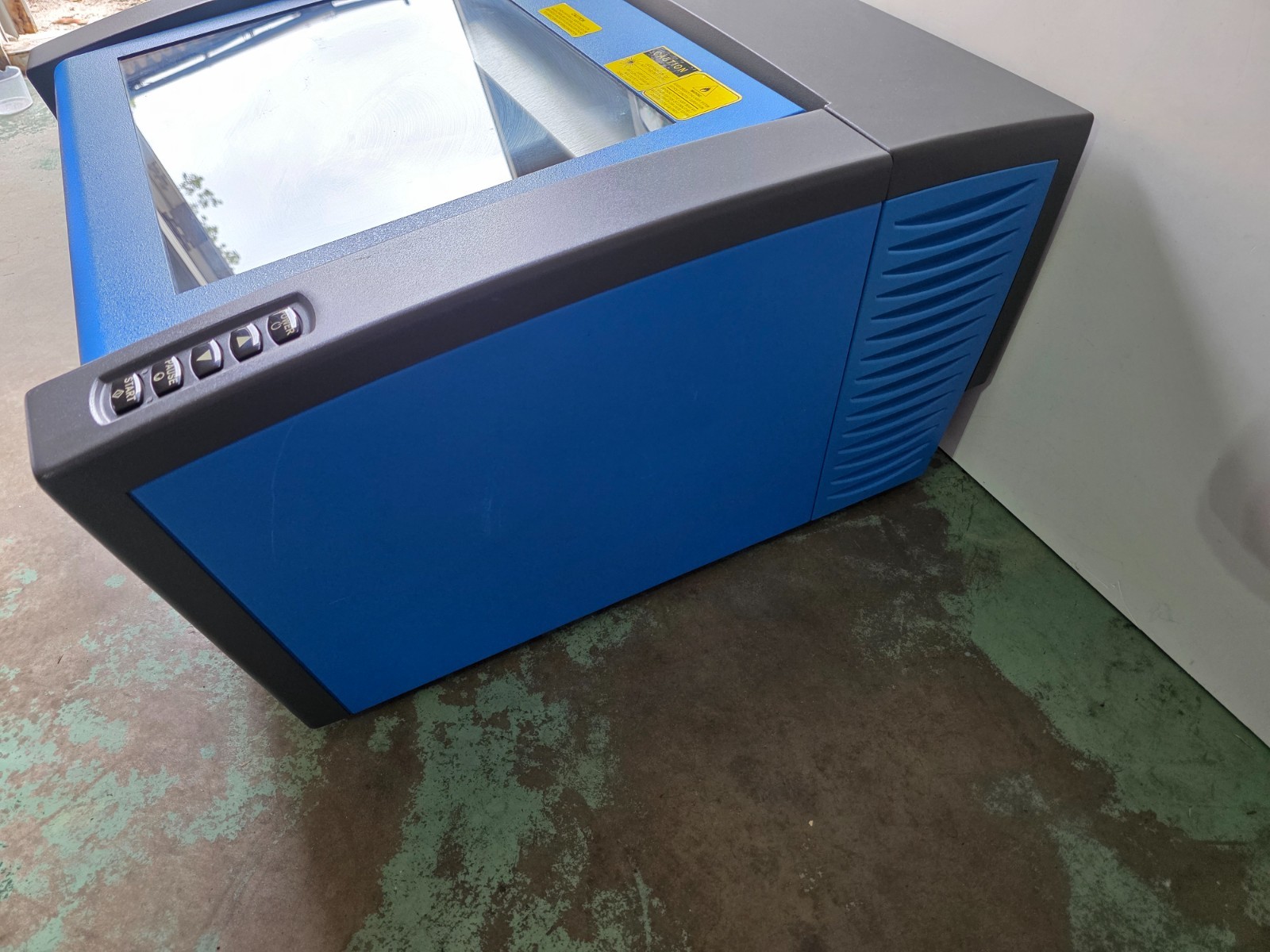 Universal Laser Systems VLS230dt Engraving 12" x 24" honeycomb Bed.
