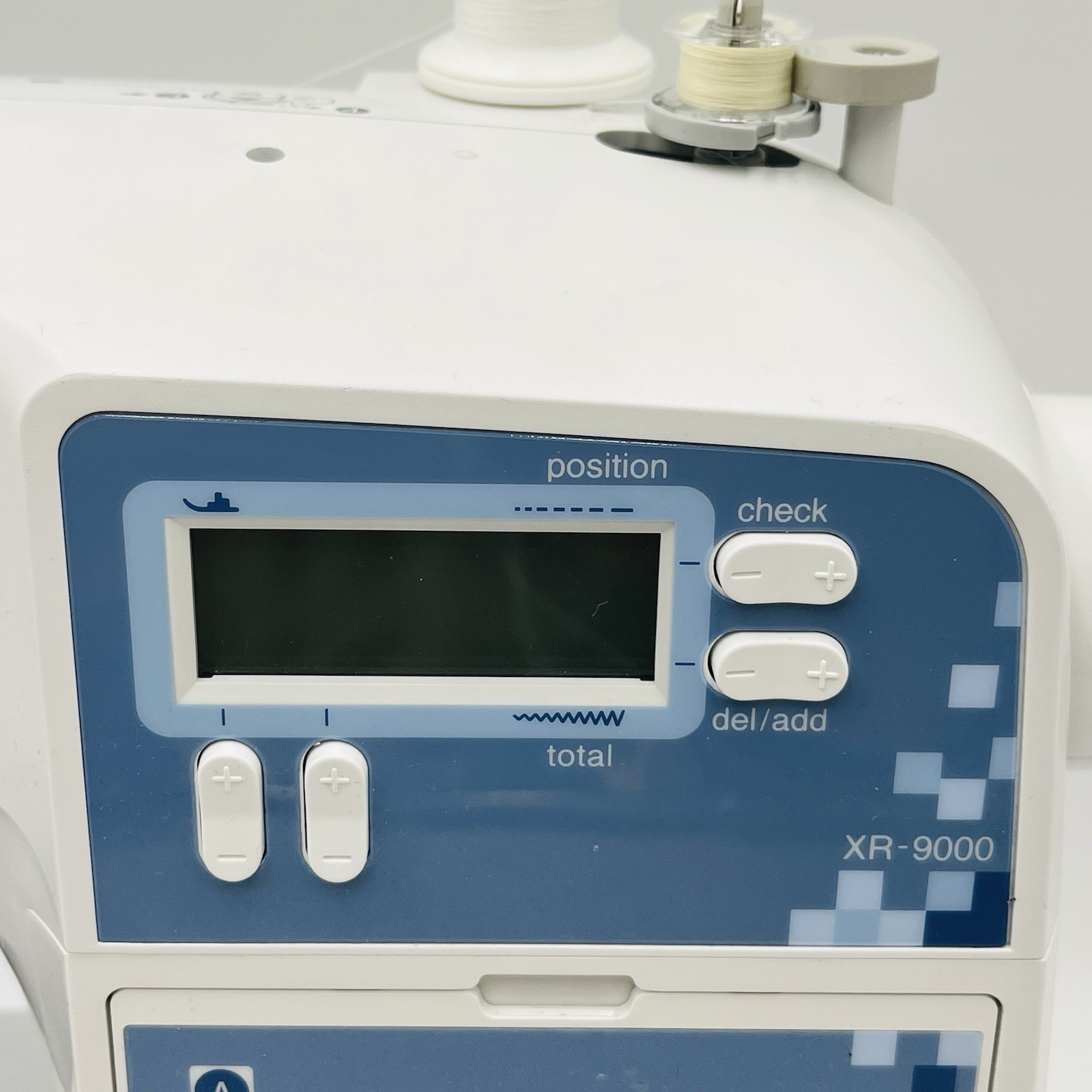 Brother XR9000 Computerized Sewing Machine LCD 80 Stitches With Case & Pedal