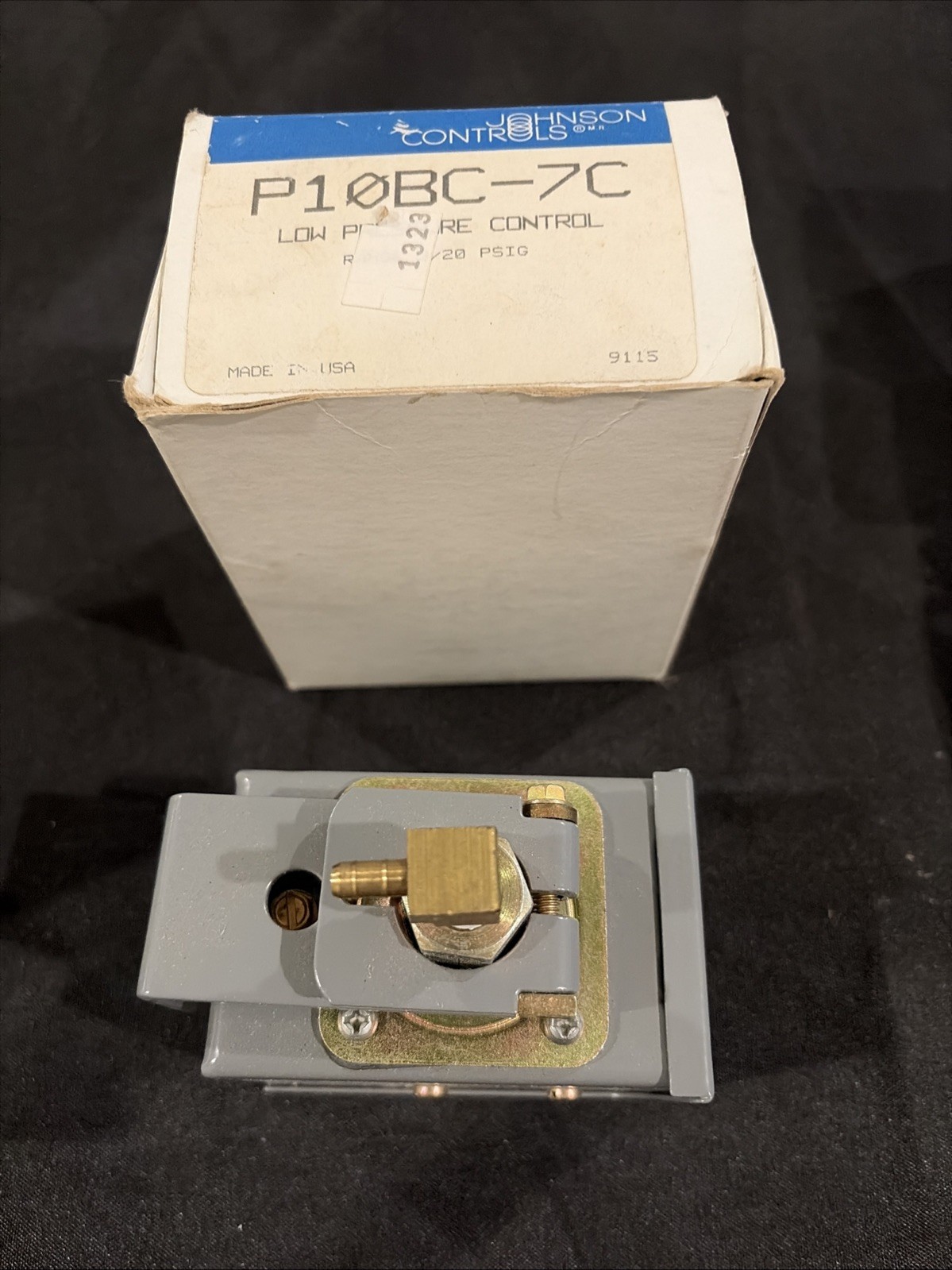 JOHNSON CONTROLS P10BC-7C / P10BC7C (New)