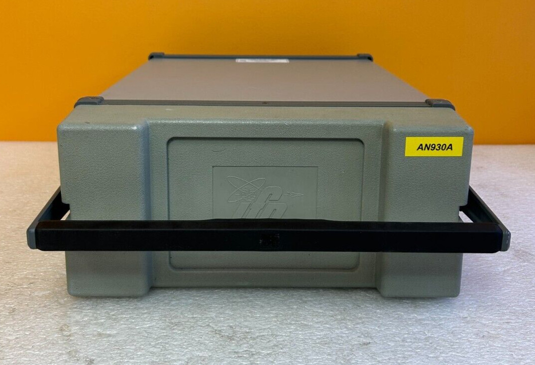 IFR AN930A 9 kHz-22 GHz FM/AM Receiver Spectrum Analyzer **For Parts / Repair**